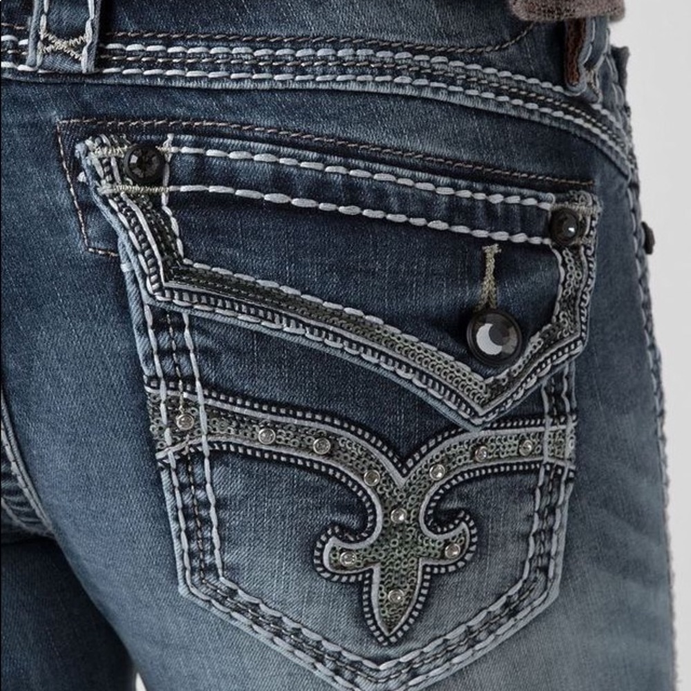 Buckle Exclusive Kailyn Skinny Style Jeans ON HOLD